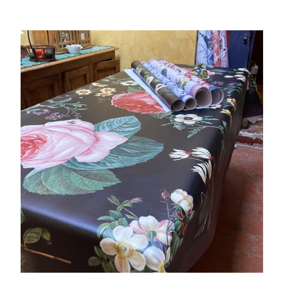 Toile Ciree Noire